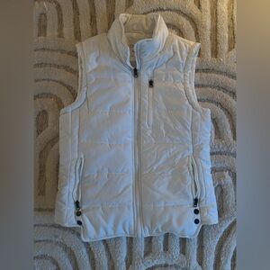perfect white vest. great for winter and into spring.